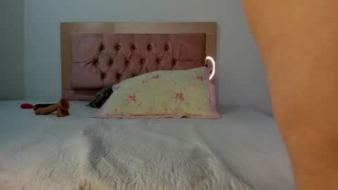 Silvana online show from 01-18-25, 03:16