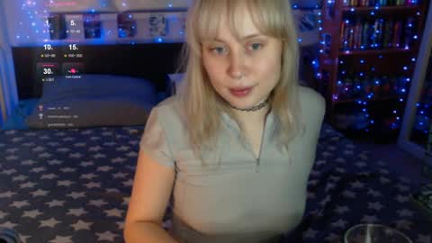 Snapshot of silvercherub chatting on 05-23-26, 09:30 silvercherub online show from 05-23-26, 09:30