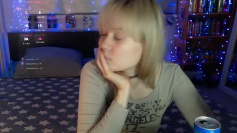 Snapshot of silvercherub chatting on 06-04-26, 10:49 silvercherub online show from 06-04-26, 10:49