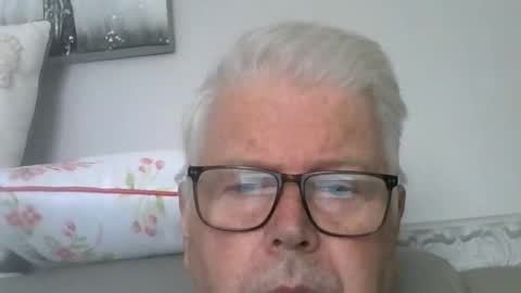 Snapshot of silverfoxpauly chatting on 09-09-25, 09:31 silverfoxpauly online show from 09-09-25, 09:31