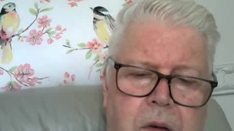 Snapshot of silverfoxpauly chatting on 05-27-26, 03:53 silverfoxpauly online show from 05-27-26, 03:53