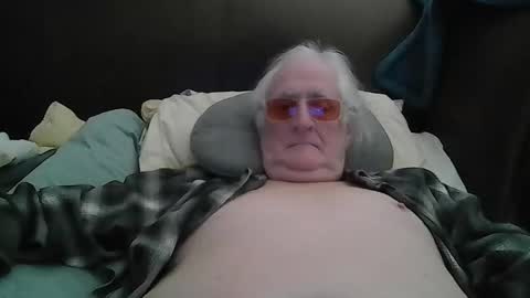 Liam online show from 11-12-25, 02:45