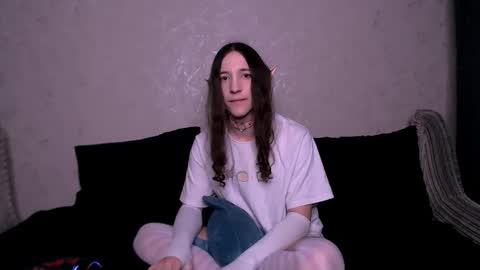 silvermuse online show from 11-20-25, 02:23