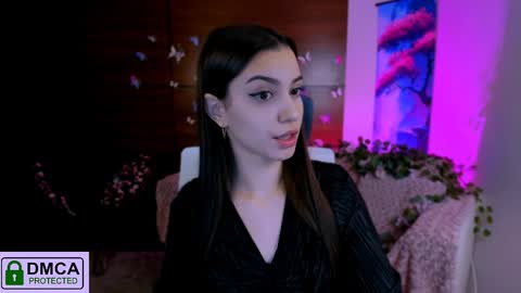 Snapshot of silvia_queen1 chatting on 12-14-24, 10:50 Silvia nude in pvt online show from 12-14-24, 10:50