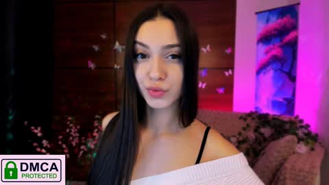 Snapshot of silvia_queen1 chatting on 01-07-25, 09:57 Silvia nude in pvt online show from 01-07-25, 09:57