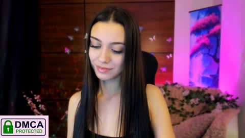 Snapshot of silvia_queen1 chatting on 01-08-25, 01:00 Silvia nude in pvt online show from 01-08-25, 01:00