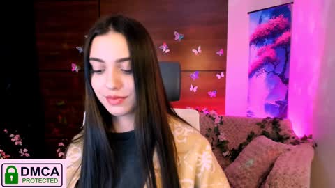 Snapshot of silvia_queen1 chatting on 01-21-25, 12:04 Silvia nude in pvt online show from 01-21-25, 12:04
