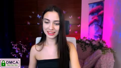Snapshot of silvia_queen1 chatting on 02-12-25, 08:50 Silvia nude in pvt online show from 02-12-25, 08:50