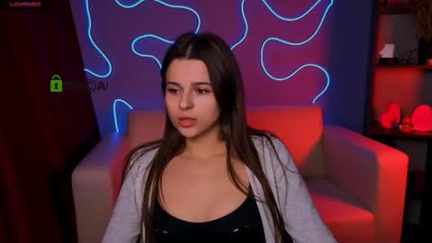 Silvia nude in pvt  online show from 11-28-25, 04:59