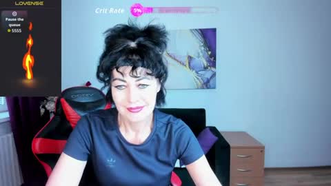 Snapshot of silvia_wallec chatting on 06-17-26, 05:43 Silvia Wallec online show from 06-17-26, 05:43