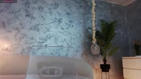 Silvia online show from 03-07-26, 08:11