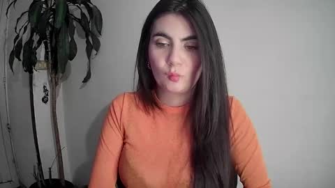 Snapshot of silviecollins chatting on 12-07-24, 01:14 Silvie online show from 12-07-24, 01:14