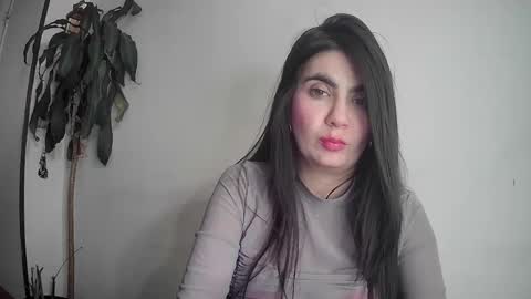 Snapshot of silviecollins chatting on 02-20-25, 05:44 Silvie online show from 02-20-25, 05:44