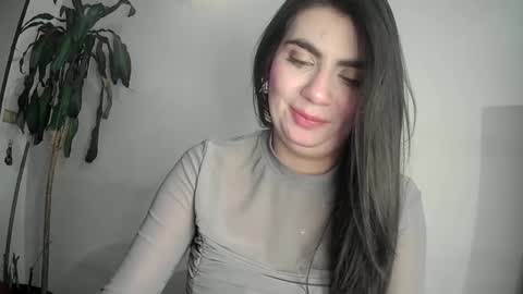 Snapshot of silviecollins chatting on 03-02-25, 10:48 Silvie online show from 03-02-25, 10:48