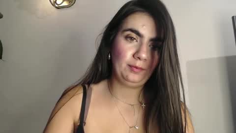 Snapshot of silviecollins chatting on 03-03-25, 01:53 Silvie online show from 03-03-25, 01:53
