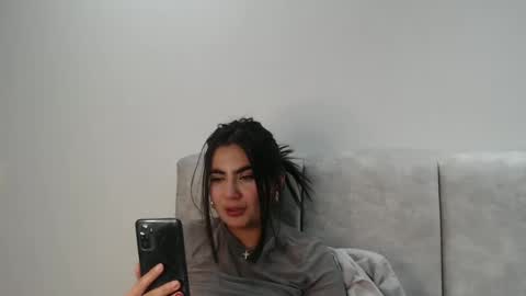 Snapshot of silviecollins chatting on 09-28-25, 05:24 Silvie online show from 09-28-25, 05:24