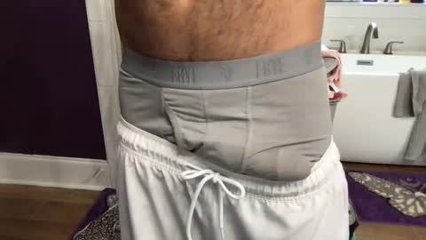 Snapshot of simi136 chatting on 11-18-25, 08:24 simi136 online show from 11-18-25, 08:24