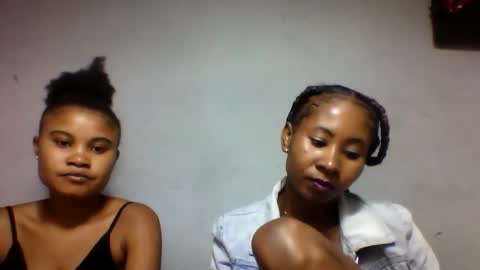Snapshot of simirna98 chatting on 06-04-26, 09:15 simirna98 online show from 06-04-26, 09:15