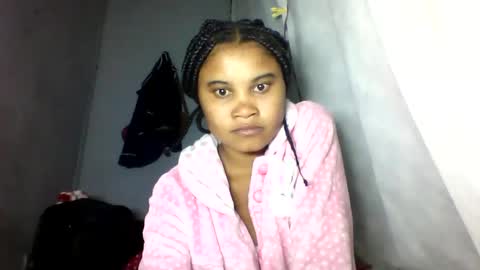 Snapshot of simirna98 chatting on 06-06-26, 07:51 simirna98 online show from 06-06-26, 07:51