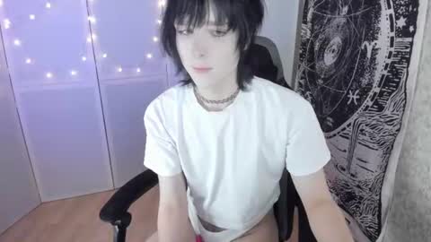 Snapshot of simochka_ chatting on 08-10-26, 04:27 Simochka online show from 08-10-26, 04:27