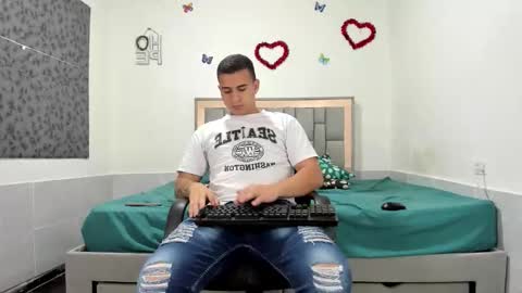 SIMON KELER online show from 10-18-25, 02:25