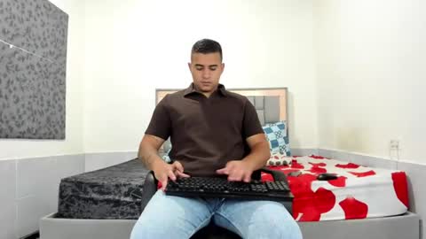 SIMON KELER online show from 07-29-26, 05:27