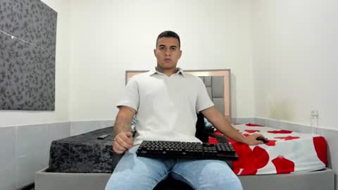 SIMON KELER online show from 07-30-26, 05:28