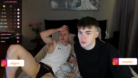 Snapshot of simonwnl chatting on 12-22-24, 07:21 Simon online show from 12-22-24, 07:21