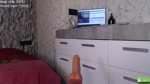 regina online show from 03-03-25, 01:20