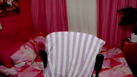 Snapshot of simplepinayx chatting on 09-10-25, 01:33 call me nath online show from 09-10-25, 01:33