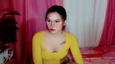 Snapshot of simplepinayx chatting on 09-22-25, 05:15 call me nath online show from 09-22-25, 05:15