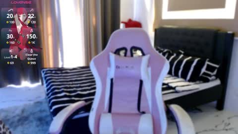 Snapshot of simplykhate chatting on 03-12-25, 12:53 Adrianna Fowler online show from 03-12-25, 12:53