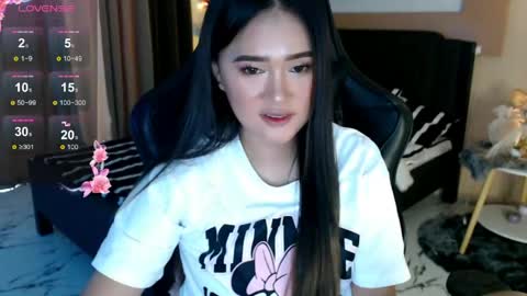 Snapshot of simplykhate chatting on 05-17-26, 02:20 Adrianna Fowler online show from 05-17-26, 02:20
