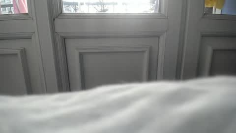 Snapshot of simur_sahso chatting on 12-11-24, 03:15 Sofi wed. - sat. 11am - 11 pm and Santi with Sofi sun.. - tue. 11 am - 5 pm europe online show from 12-11-24, 03:15