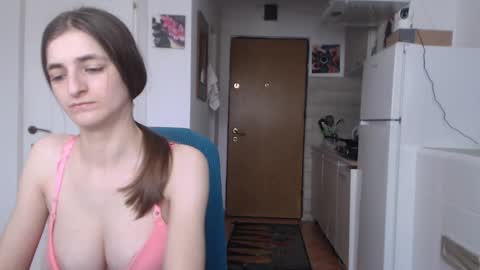 Snapshot of simyhvn chatting on 02-07-25, 08:11 simyhvn online show from 02-07-25, 08:11