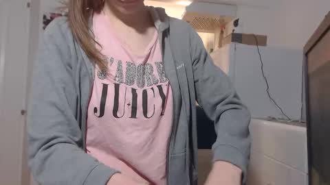 Snapshot of simyhvn chatting on 02-24-25, 05:11 simyhvn online show from 02-24-25, 05:11