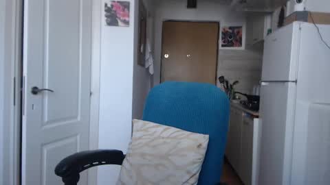 Snapshot of simyhvn chatting on 03-04-25, 08:13 simyhvn online show from 03-04-25, 08:13