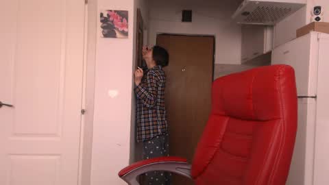 simyhvn online show from 04-20-26, 06:49