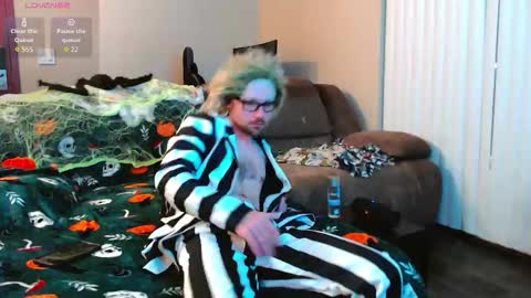 Husky Dad online show from 11-01-25, 03:19