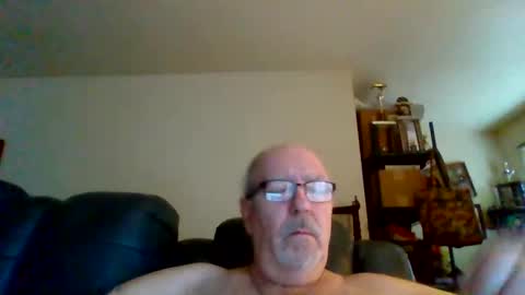 Snapshot of sincere159 chatting on 01-06-25, 02:14 sincere159 online show from 01-06-25, 02:14