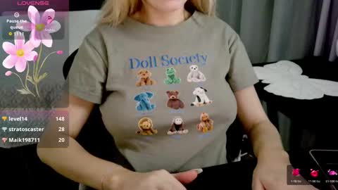 Snapshot of sinful_kittyy chatting on 05-11-26, 04:04 Kate online show from 05-11-26, 04:04