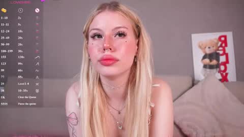 Snapshot of sinfulfairy chatting on 06-07-26, 08:23 online show from 06-07-26, 08:23