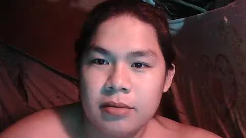 Snapshot of singleheart05 chatting on 06-15-26, 12:18 singleheart05 online show from 06-15-26, 12:18