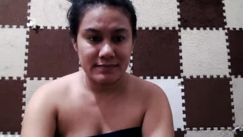 Snapshot of singlemomma31 chatting on 05-16-26, 08:55 stef online show from 05-16-26, 08:55