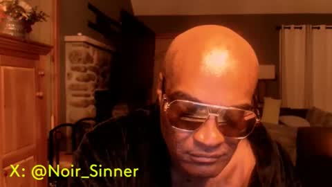 Snapshot of sinnernoir chatting on 10-23-25, 12:10 My Name Is..............................John online show from 10-23-25, 12:10