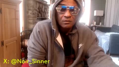 Snapshot of sinnernoir chatting on 10-29-25, 05:25 My Name Is..............................John online show from 10-29-25, 05:25