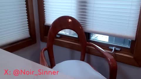 Snapshot of sinnernoir chatting on 11-11-25, 12:49 My Name Is..............................John online show from 11-11-25, 12:49