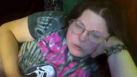 Snapshot of siofra chatting on 05-18-26, 04:18 Siofra online show from 05-18-26, 04:18
