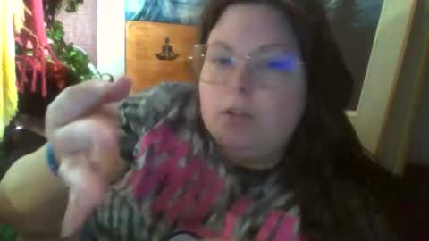 Snapshot of siofra chatting on 06-09-26, 01:01 Siofra online show from 06-09-26, 01:01