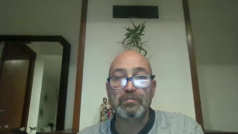 Snapshot of sioque376201 chatting on 03-08-26, 02:04 sioque376201 online show from 03-08-26, 02:04